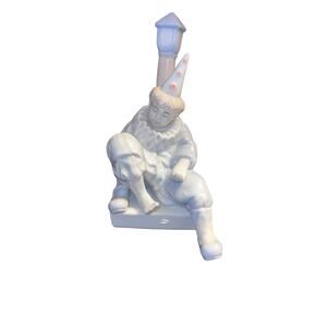Vintage Albert Price Ceramic Clown Leaning on Lamp Post Figurine